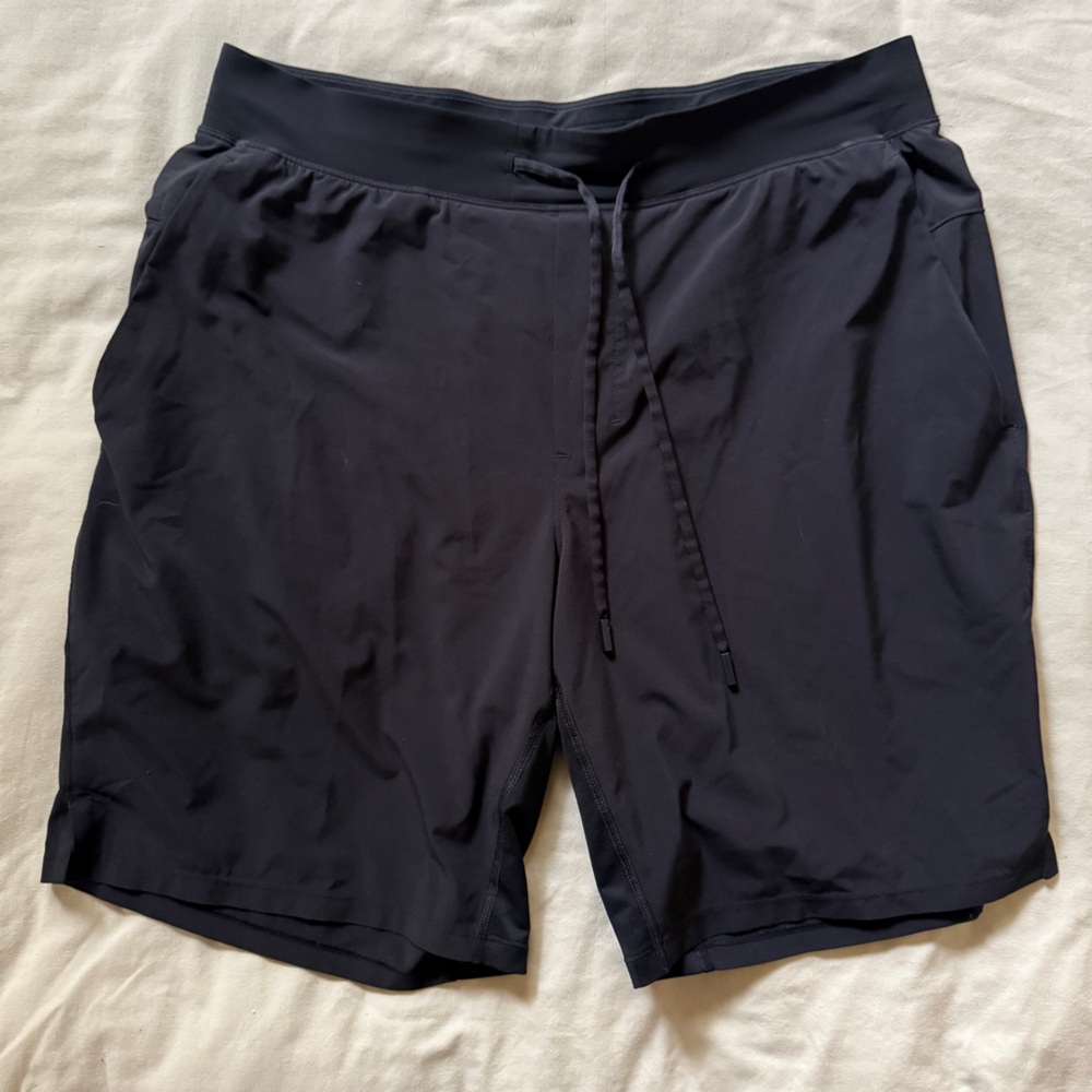 Lululemon Zeroed In Linerless Short 9” size Large Mens
